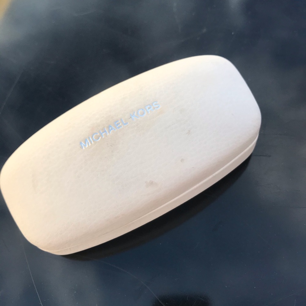 Michael kors sunglasses - Picture 9 of 9